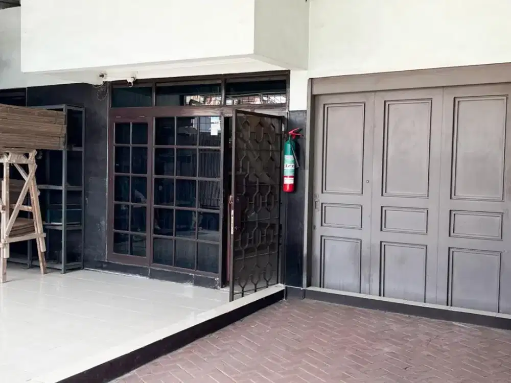 DIJUAL RUMAH KOMPLEK KURDI SELATAN SIAP HUNI LOKASI STRATEGIS DAN NYAMAN