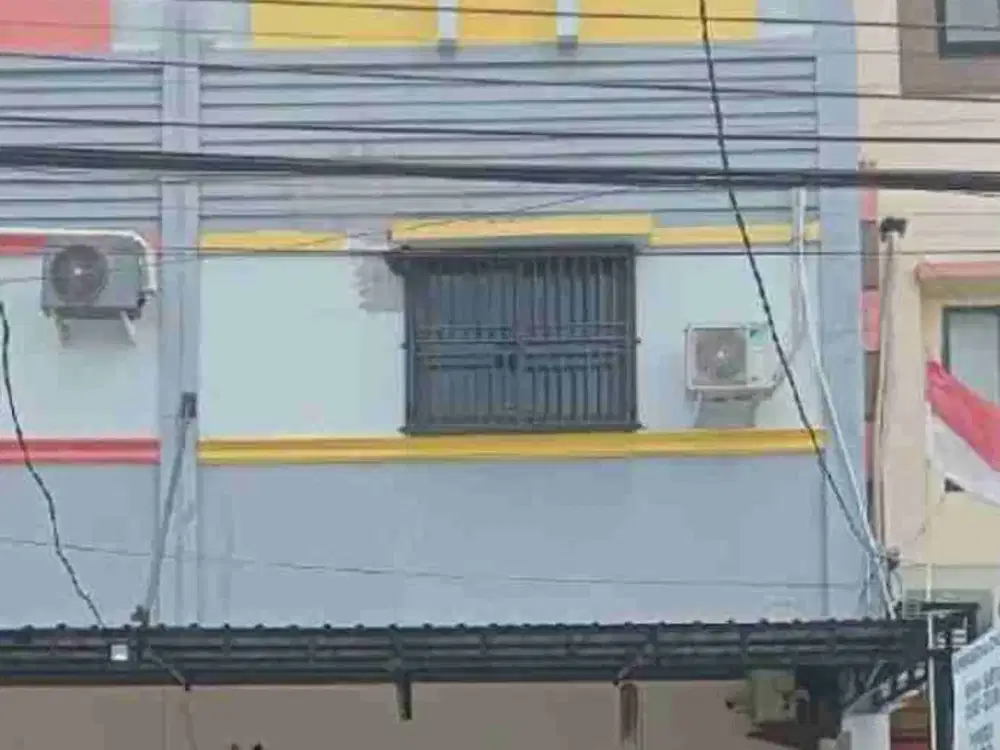 Disewakan Ruko 3 lantai di Jl. Adiaksa Lama Makassar