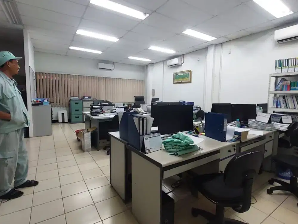 Gedung Perkantoran, Gudang dan Usaha di Jababeka Cikarang Pintu 6: Akses Kontainer 40 Feet!