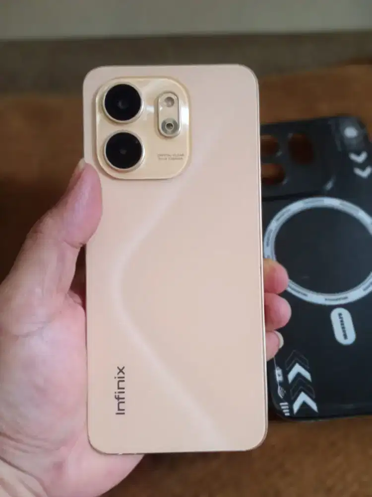 Infinix Smart 9 ram 4+4/128 Gold no minus