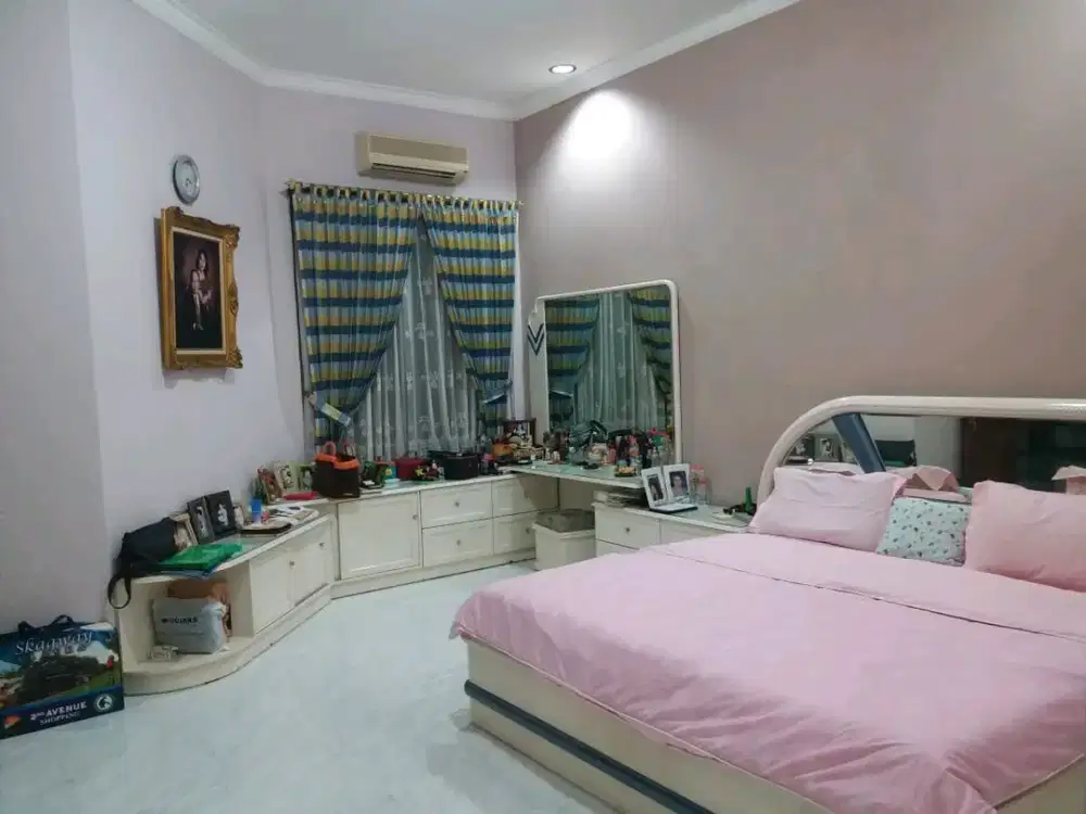 RON.A112 RUMAH MANYAR TIRTOYOSO SURABAYA LOKASI NYAMAN UNTUK KELUARGA