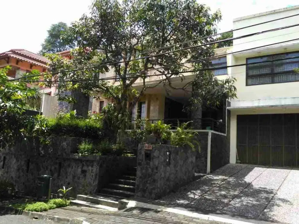 Dijual rumah  Parahyangan Rumah Villa (PRV) Gegerkalong Bandung