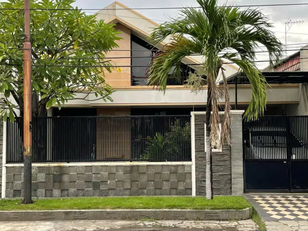 Turun harga Rumah Kertajaya Indah Timur, sangat terawat, cocok untuk orang tua