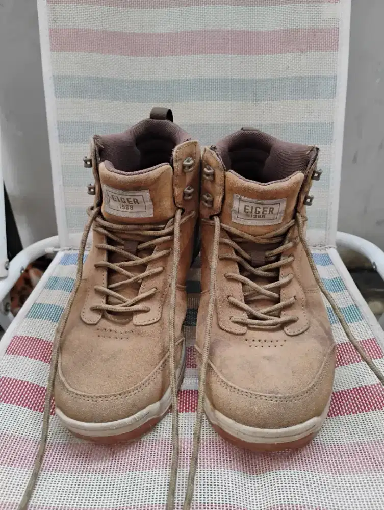 SEPATU EIGER ORIGINAL KONDISI SANGAT BAIK (UKURAN 40