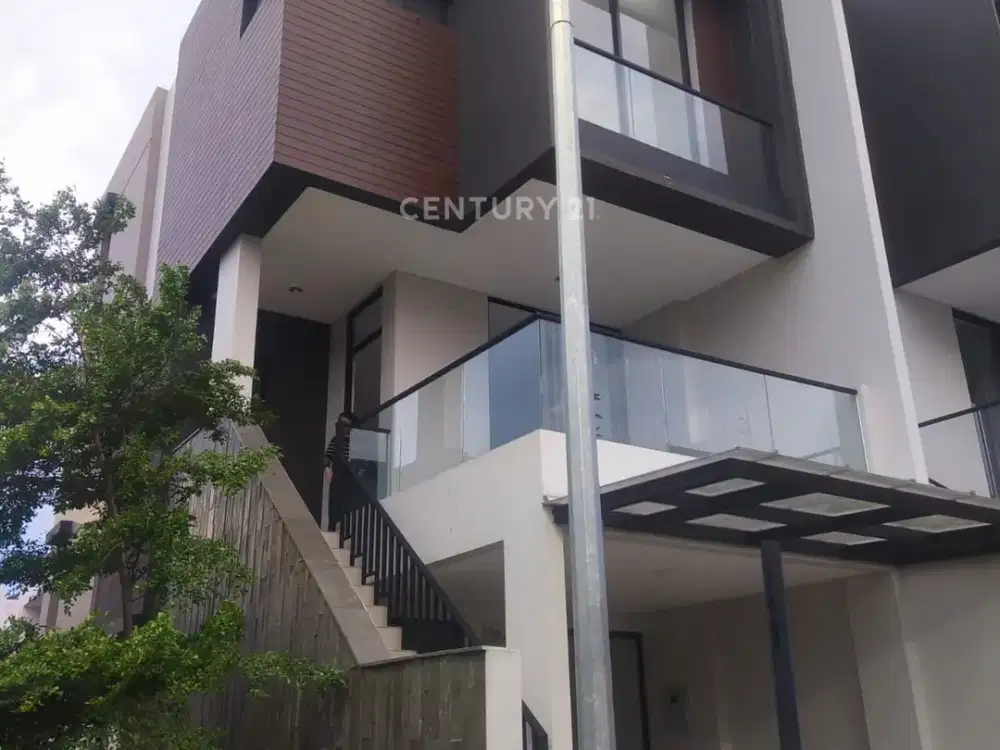 Rumah Posisi Hook Cluster Piano Golf Island PIK Jakarta Utara