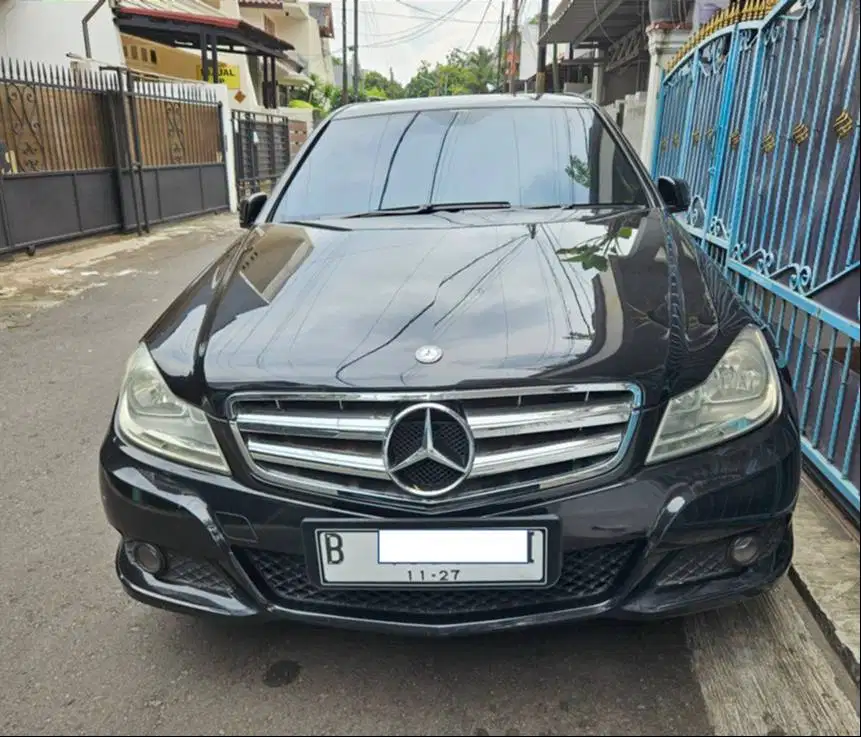 Jual Mercy C200 2012 mulus super terawat istimewa