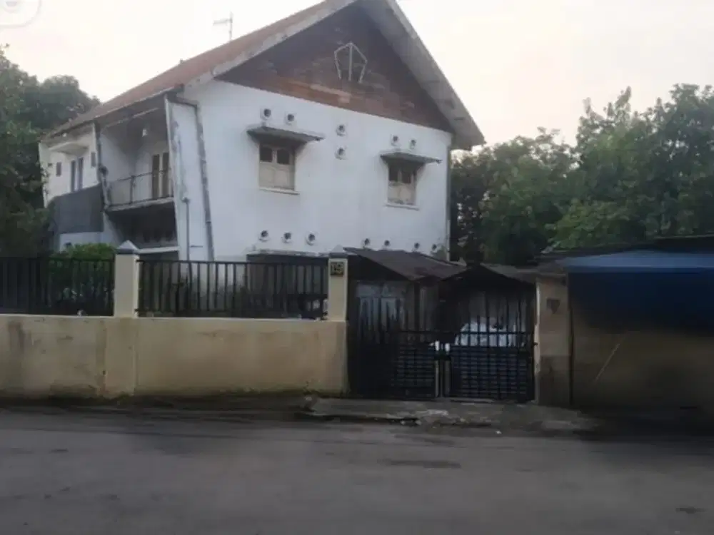 Lokasi Premium! Rumah Hitung Tanah Empu Tantular Surabaya Pusat