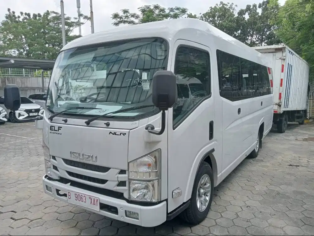 [Mobil Baru] Elf Microbus Long 20 Kursi new Armada Ready stok