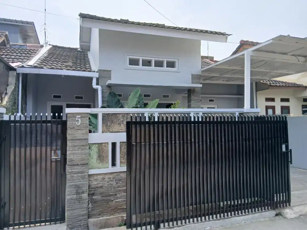 Rumah bersih siap pakai di Permata Kopo2 Jl. Sukamenak Bandung