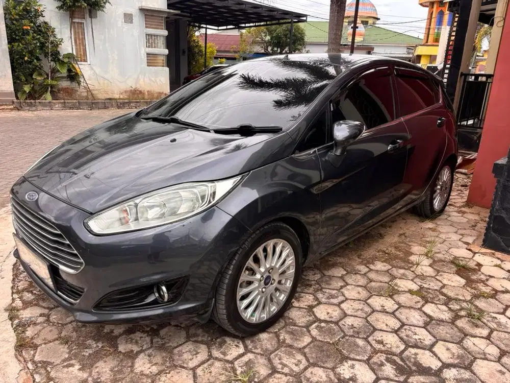 Ford fiesta matic tahun 2014