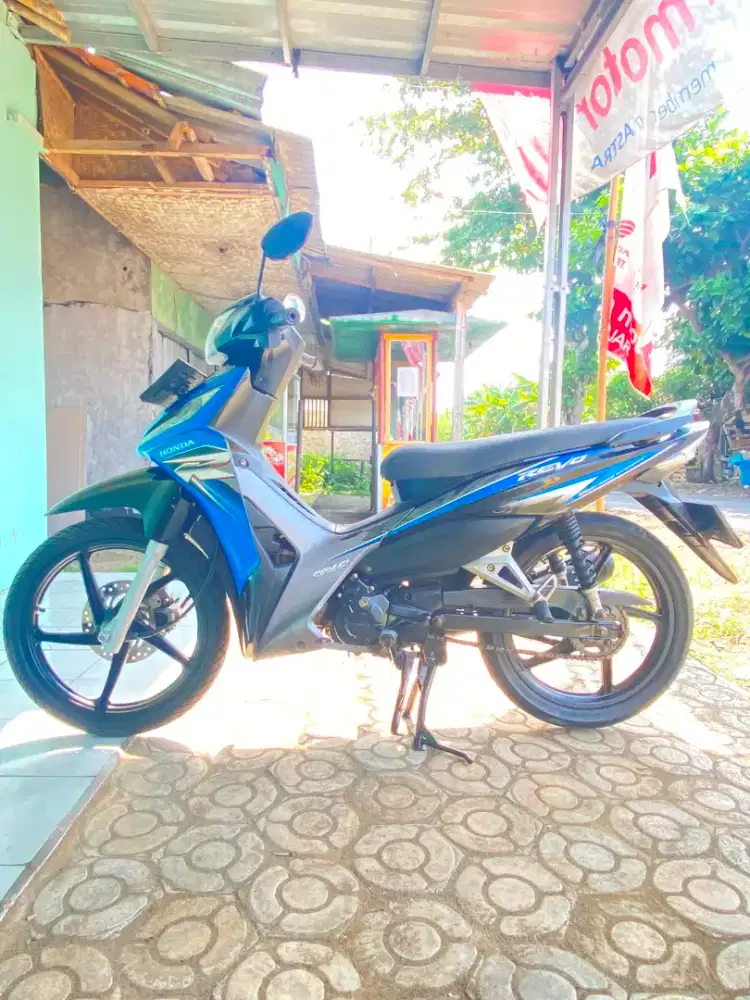 REVO 2014 MULUS SS LENGKAP PAJAK TERTIN