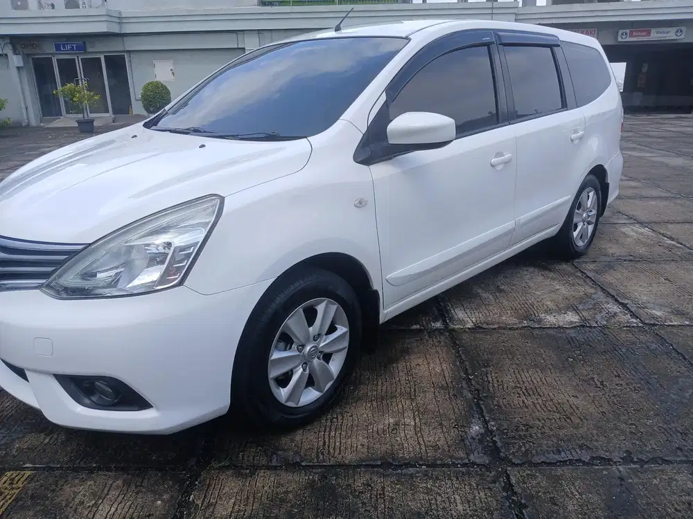 Nissan Grand livina 2016 Bensin