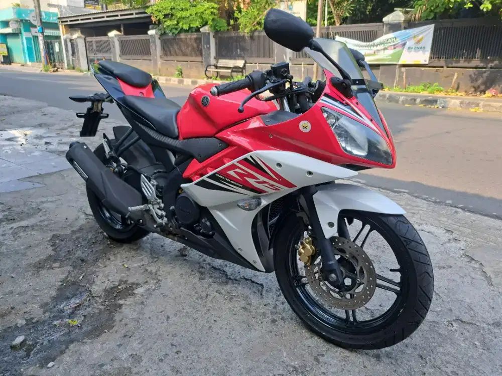 Yamaha R15 V2 2014