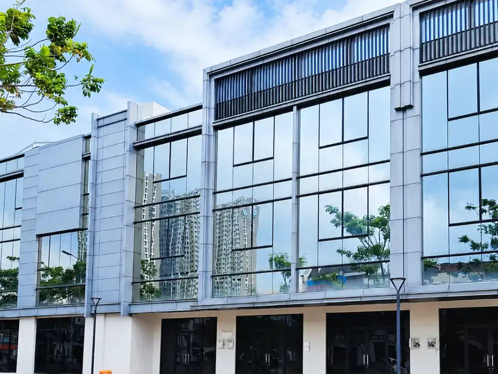 Ruko Strategis Osaka PIK2 3LT 4,5x16,25 Siap Pakai Lokasi Ramai
