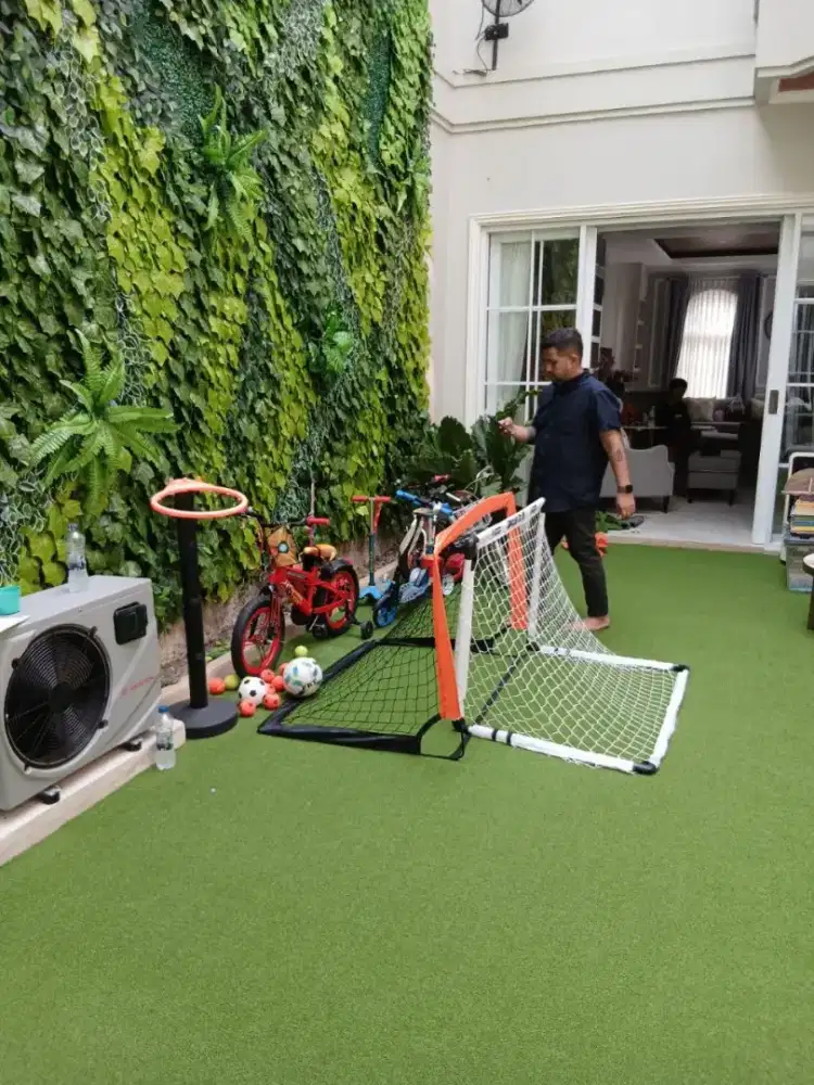 Rumput Sintetis cocok untuk anak