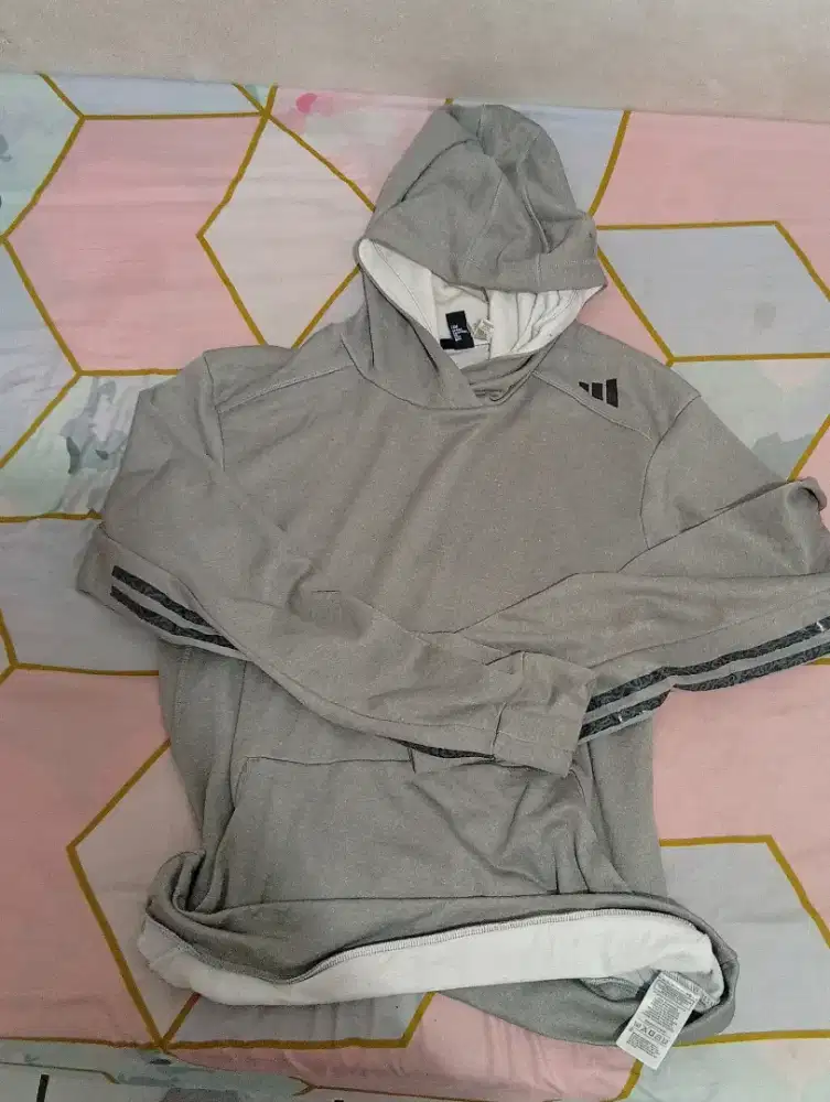 jaket lari adidas