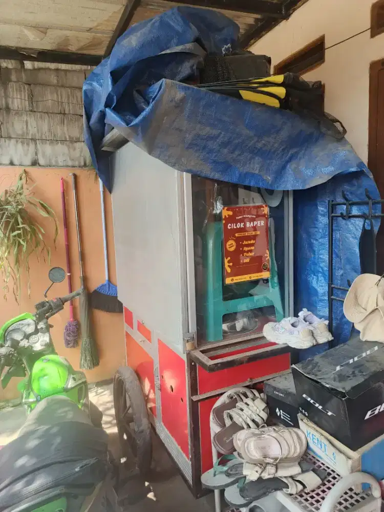 Gerobak jualan bekas