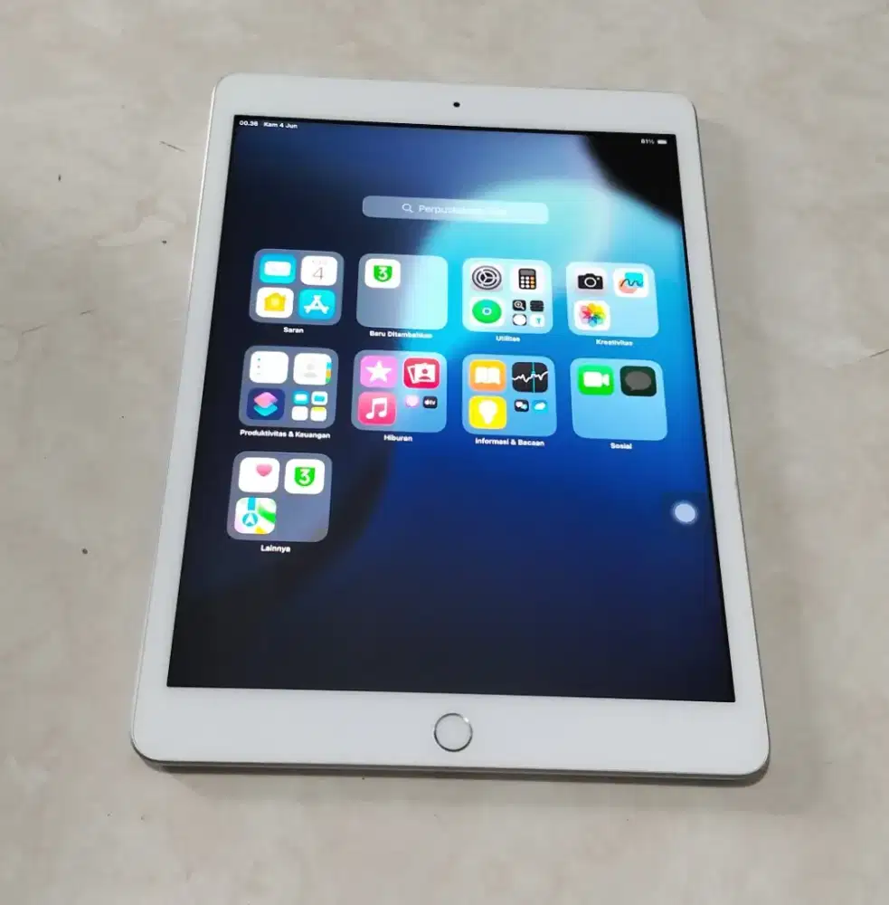 Sale iPad Gen 7th WiFi 32GB (Shadow Sedikit)