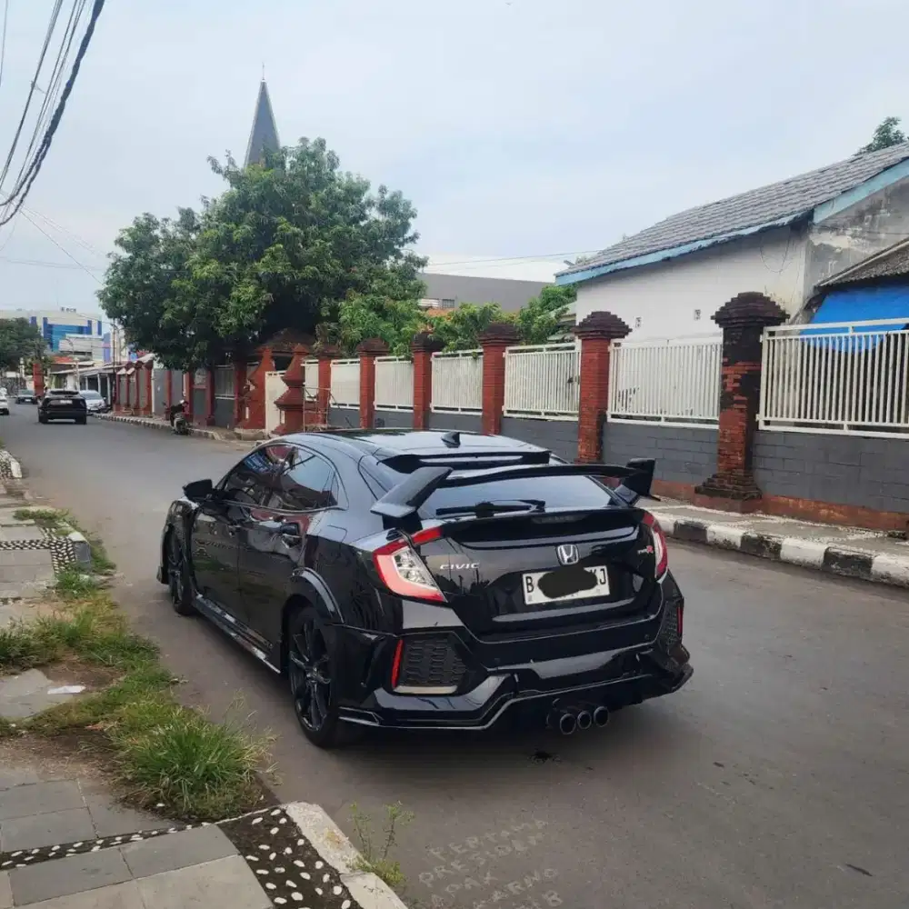 Honda Civic Turbo 2019 Hitam | KM Rendah | Terawat | Siap Pakai.
