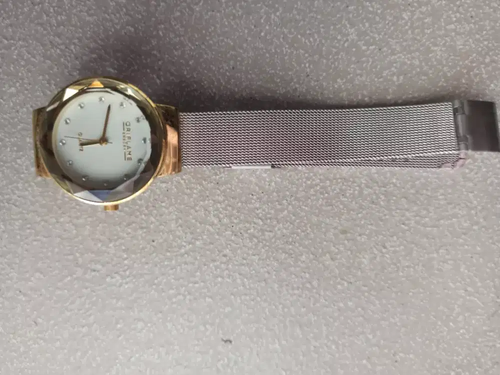 Jam tangan fashion cewek