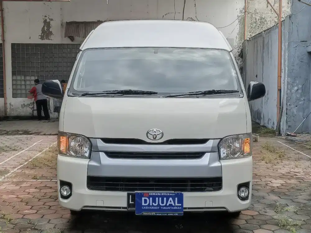 Toyota Hiace Commuter 2.5 Diesel MT Manual 2020 pmk 2021
