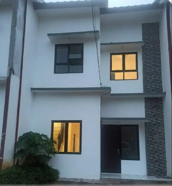 Disewakan Rumah 2 Lantai Murah Depan Puskesmas Gunung Sindur
