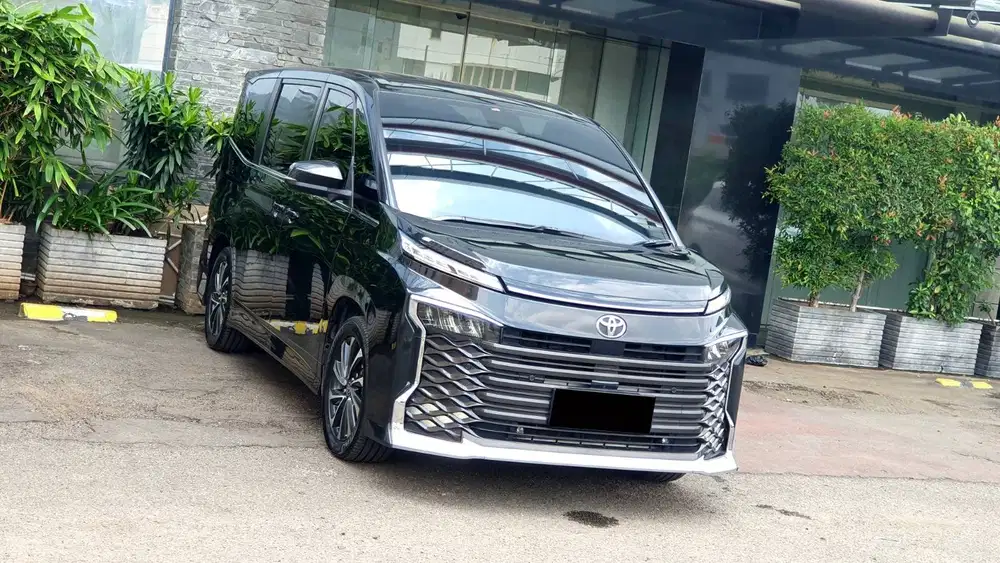 [ GARANSI 5TH ] Toyota Voxy 2.0 CVT TSS Facelift Camera360 2022/2023