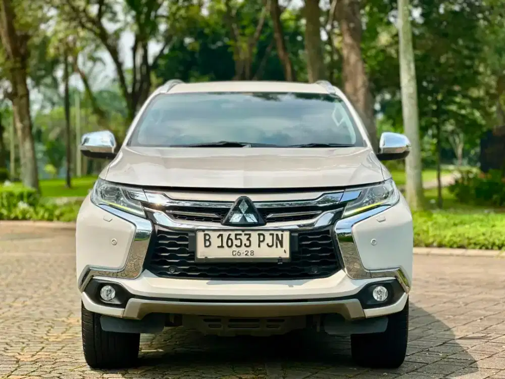 PAJERO SPORT DAKAR ULTIMATE AT 2018 PUTIH