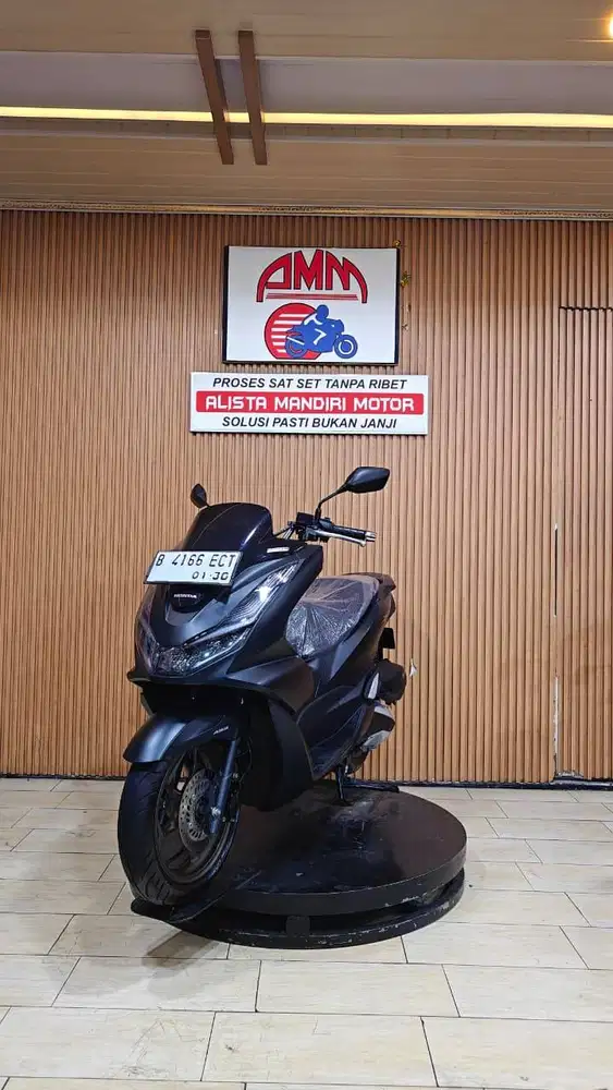 KREDIT DP 1JT PCX 160 ABS 2024 BISA TRADE IN / PAKAI CC/PAYLATER
