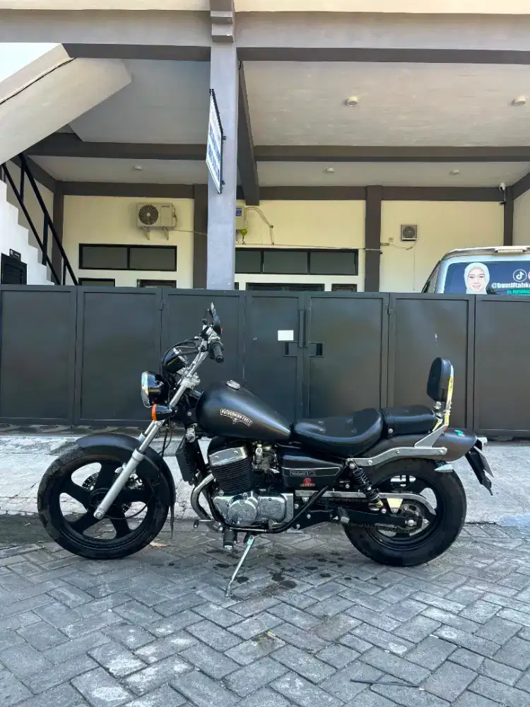 Benelli Patagonian eagle 250cc 2 cylinder plat baru 2031
