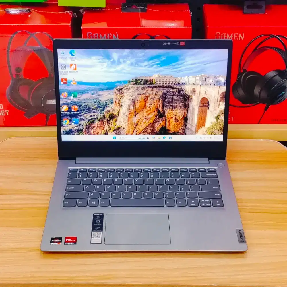 Laptop Lenovo IdeaPad Slim 3 Ryzen 3 Gen 4 RAM 8GB SSD 512GB Murah