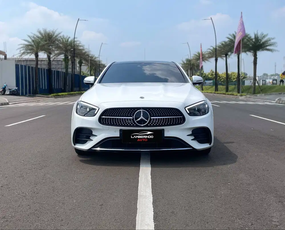 MERCEDES BENZ E300 AMG 2.0 TURBO FACELIFT 2022 ODO 12RB ANTIK !!