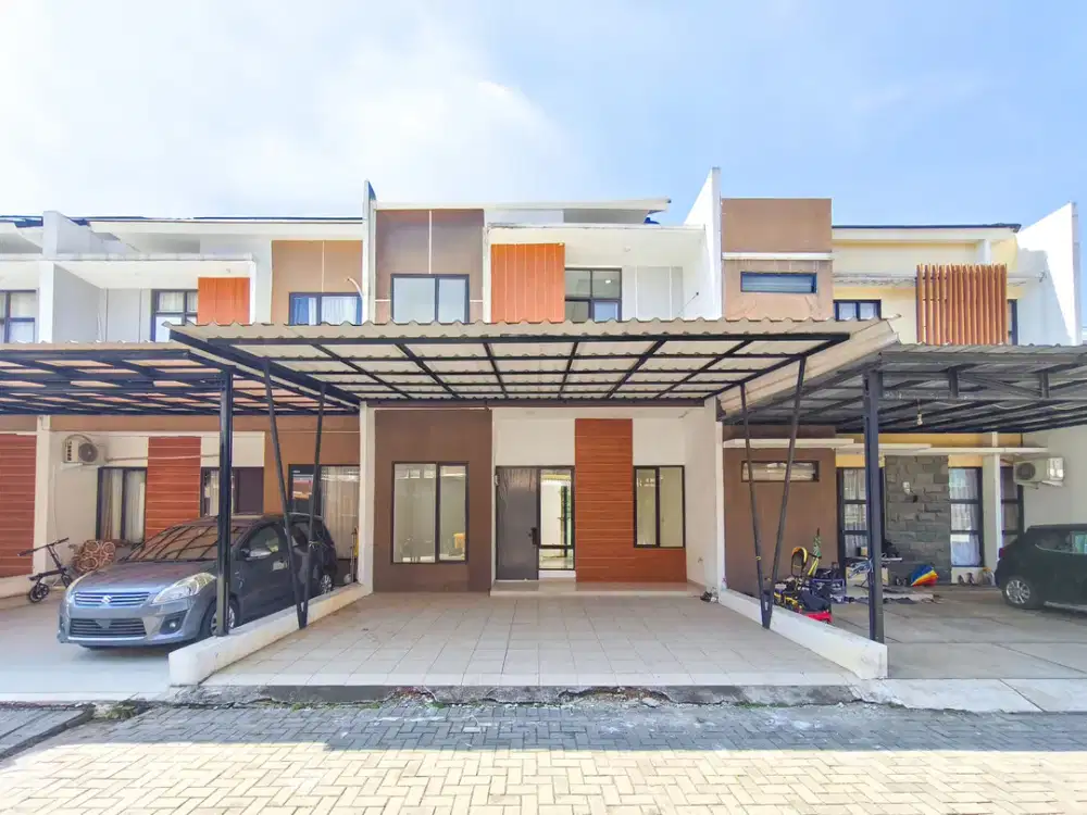 Rumah 2 Lt SHM Hadap Utara 15 Mnt ke Paradise Walk Serpong J-49571
