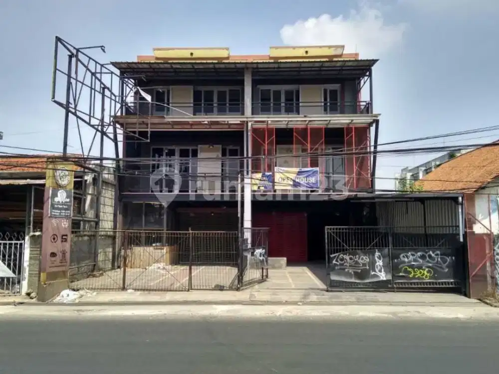 Ruko di Kiaracondong Raya, Bandung 200 m Bagus SHM