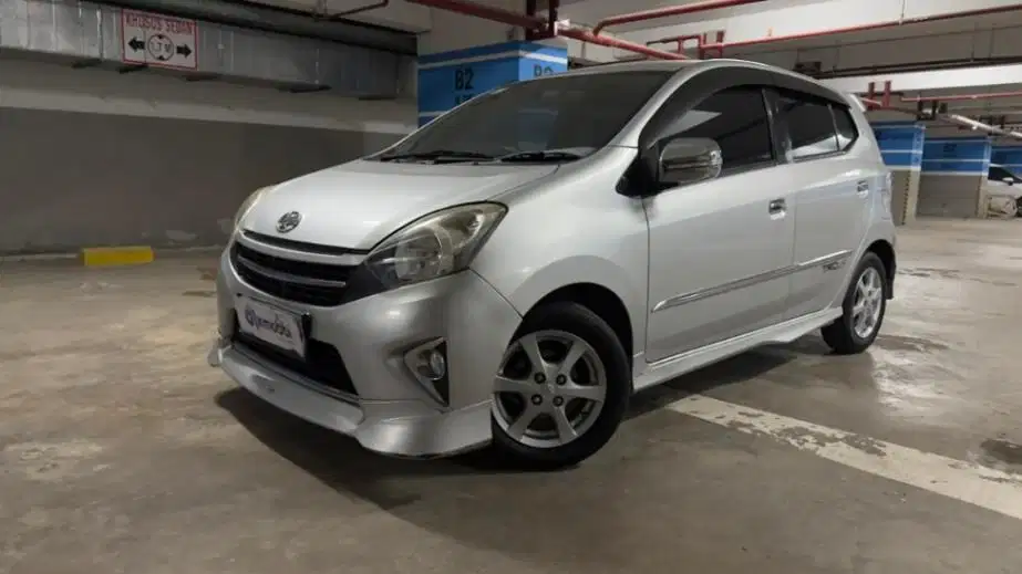 LOW DP Toyota Agya 1.0 TRD Sportivo Bensin-AT 2014 1TM