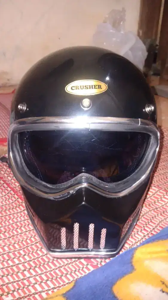 Helm Cakil Hitam Glossy