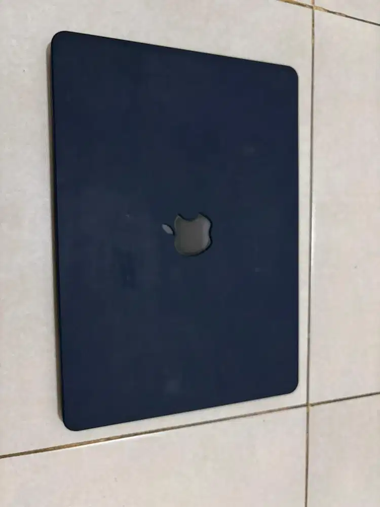 Macbook Air M4 16/256 ibox garansi