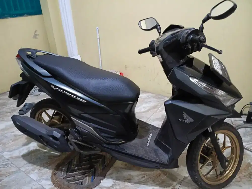 Honda vario 150 iss 2018 B Depok pjk hidup panjang