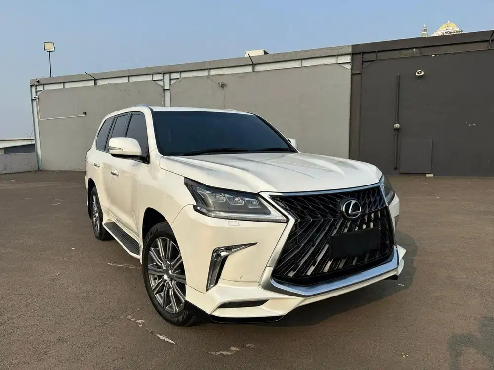 READY STOCK 
Lexus LX570 2017
