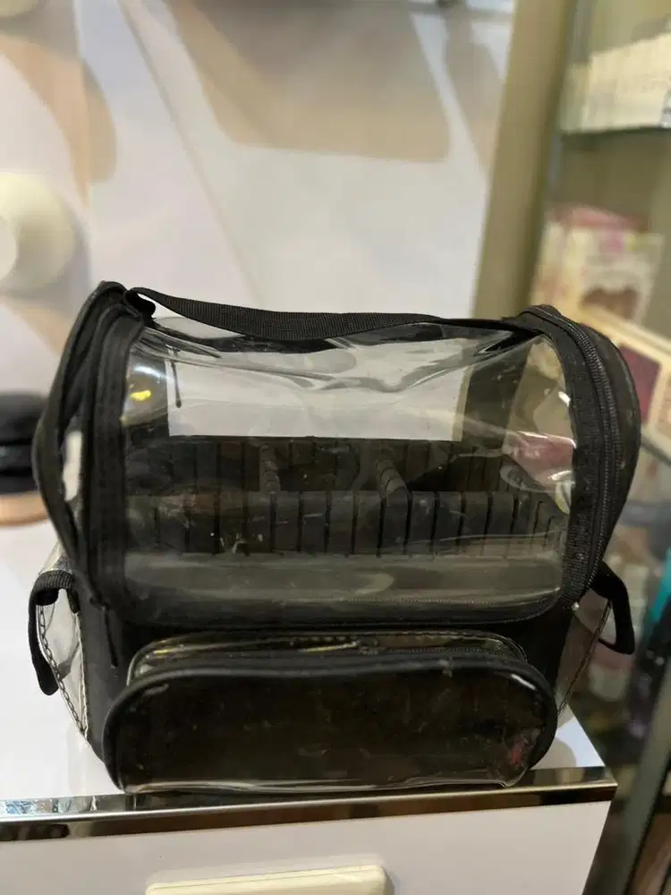 Di jual Tas Makeup