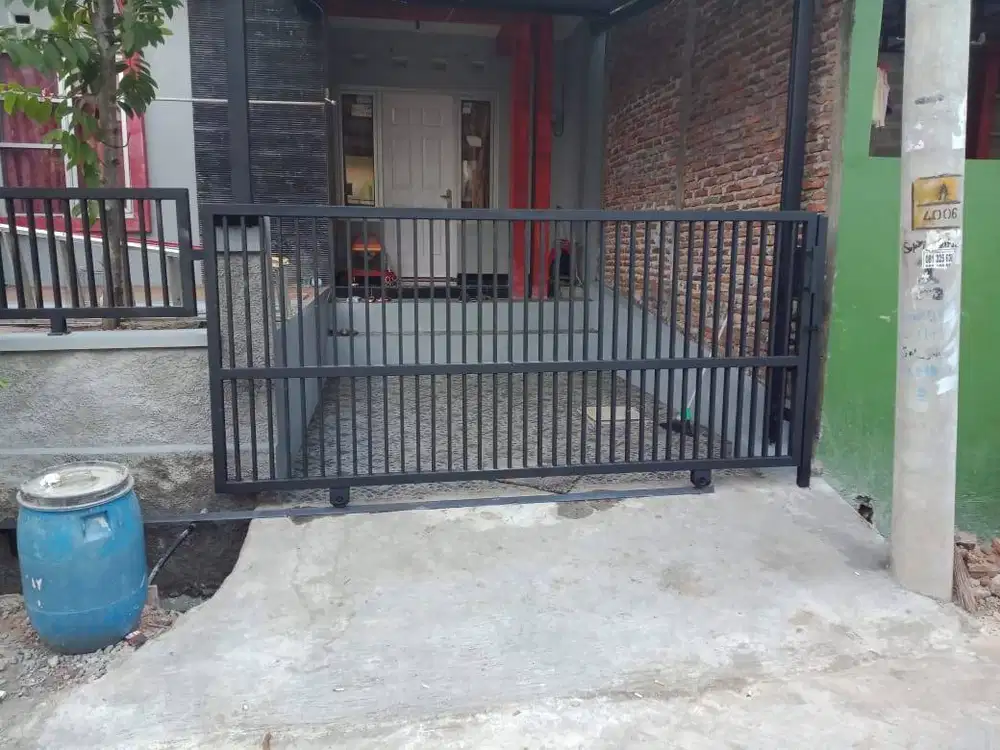 DISEWAKAN RUMAH