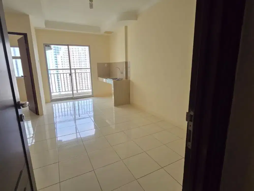 2BR Unfurnished Apartemen Mediterania Garden Residences 2 - Mall Central Park