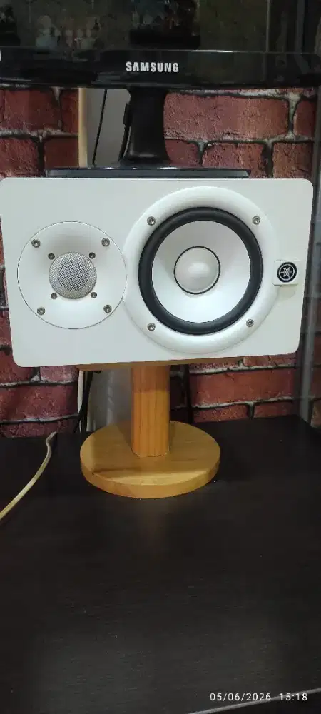Speaker Monitor Yamaha HS5 - Yamaha Powered Studio Monitor HS5