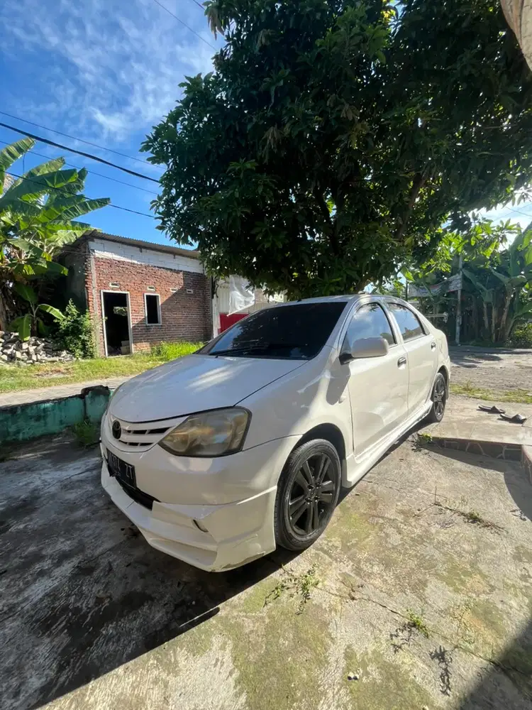 Etios Liva Sedan Full Bodykit dijual cepat