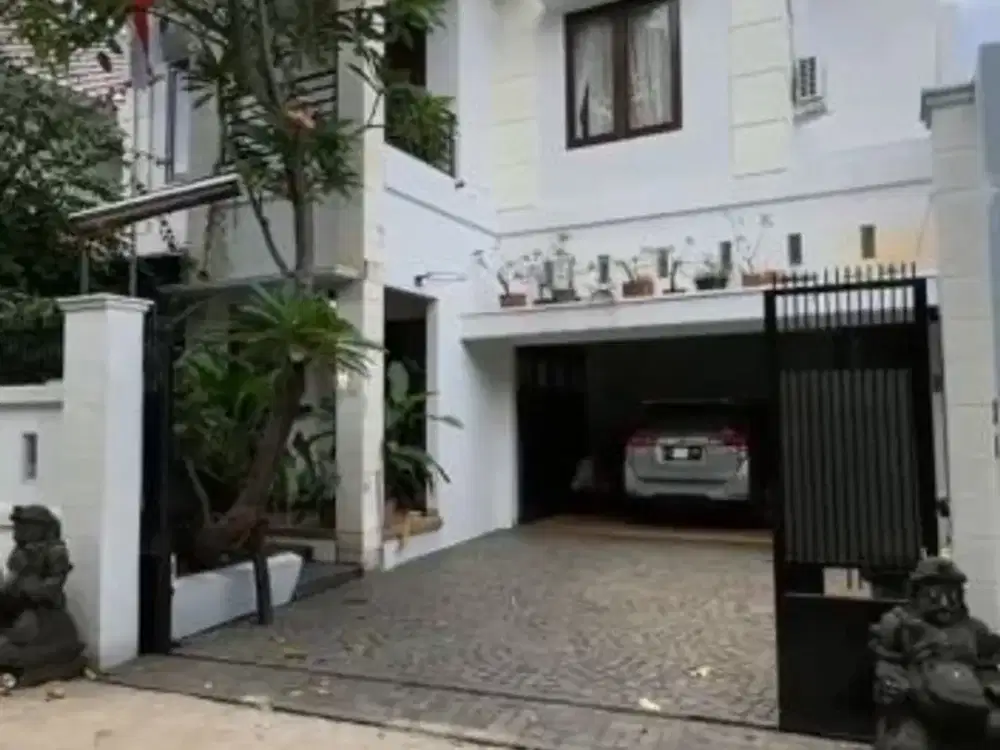 DIJUAL RUMAH MEWAH MURAH DI JL GOTONG ROYONG RAGUNAN JAKARTA SELATAN