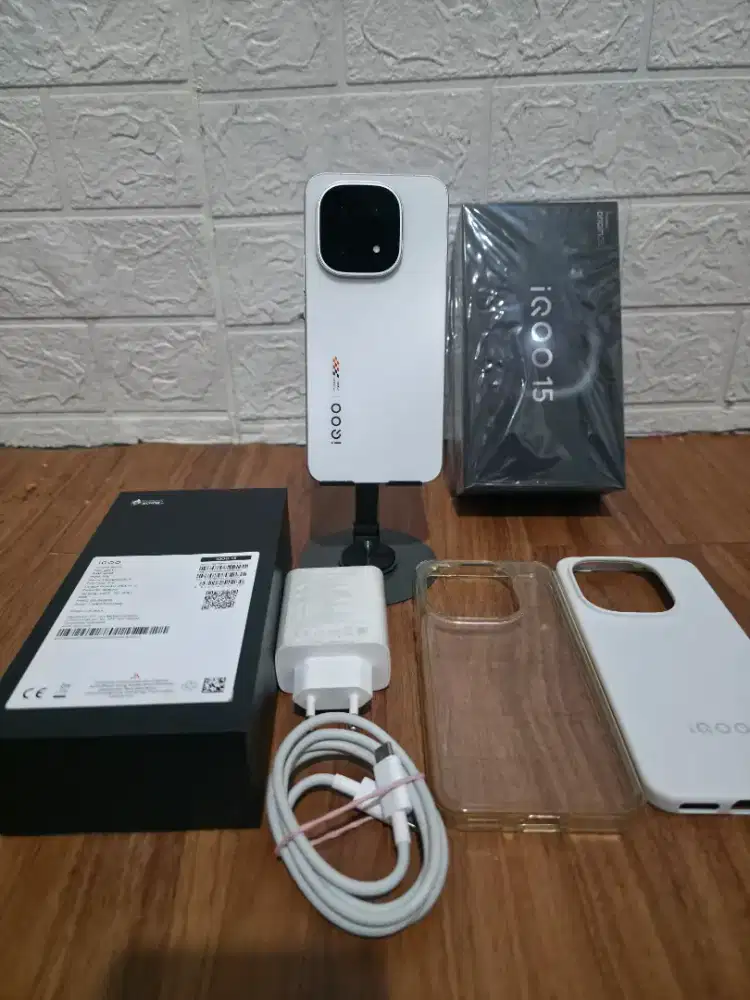 Iqoo 15 16/1TB Resmi 2thn garansi like new