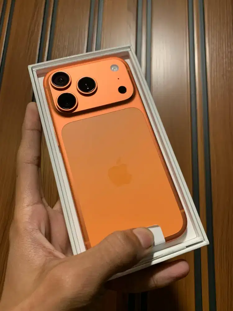 iPhone 17 pro cosmic orange 512gb iBox