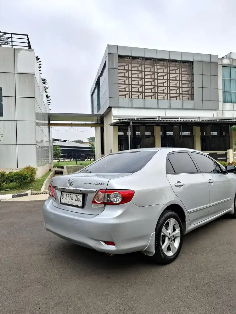 Toyota Corolla Altis 2011 Bensin
