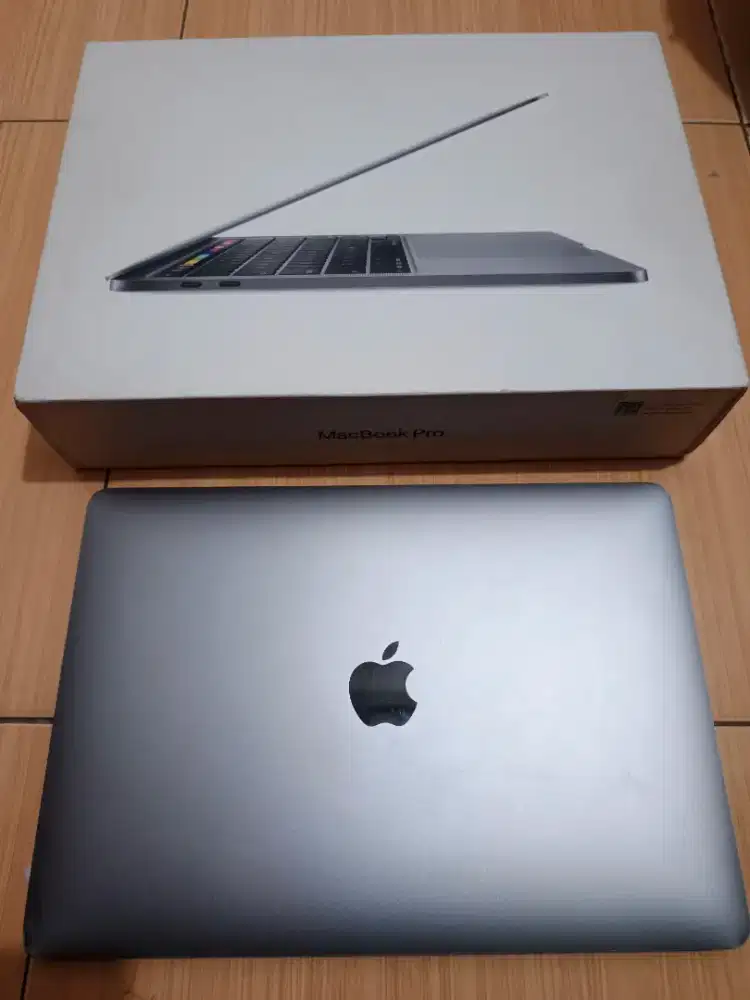 Jual Macbook pro 13 2019  TB 8/128