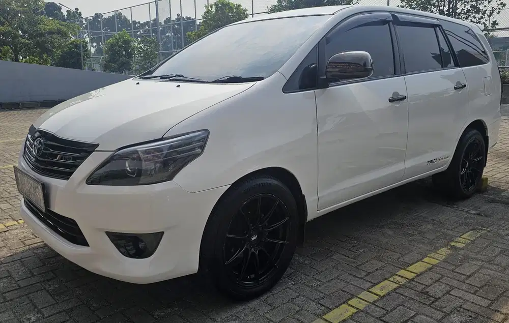 Toyota Kijang Innova 2012 Diesel